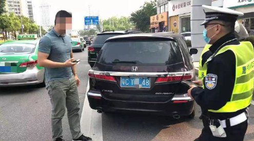 珠海驾车撞行人的原因,珠海驾车撞行人原因深度探讨